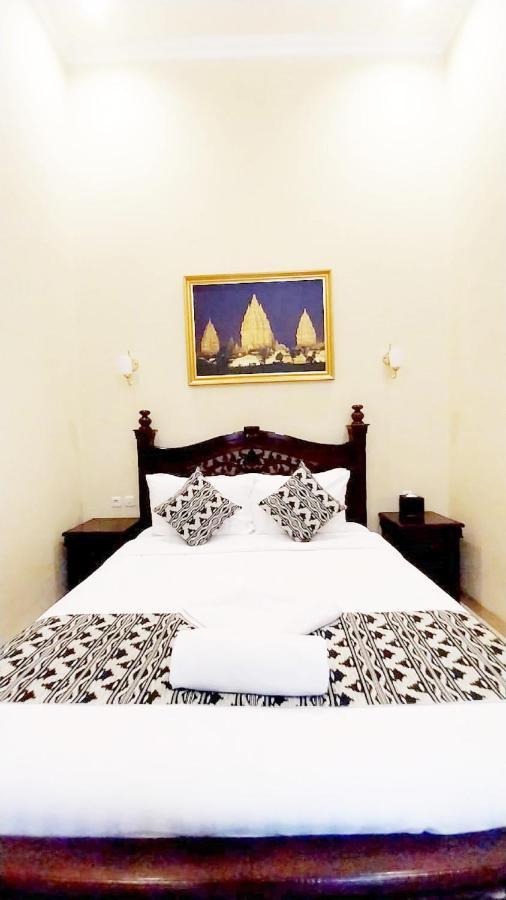 Tirtodipuran Hotel By Natts Hospitality Indonesia ยอกยาการ์ตา ภายนอก รูปภาพ