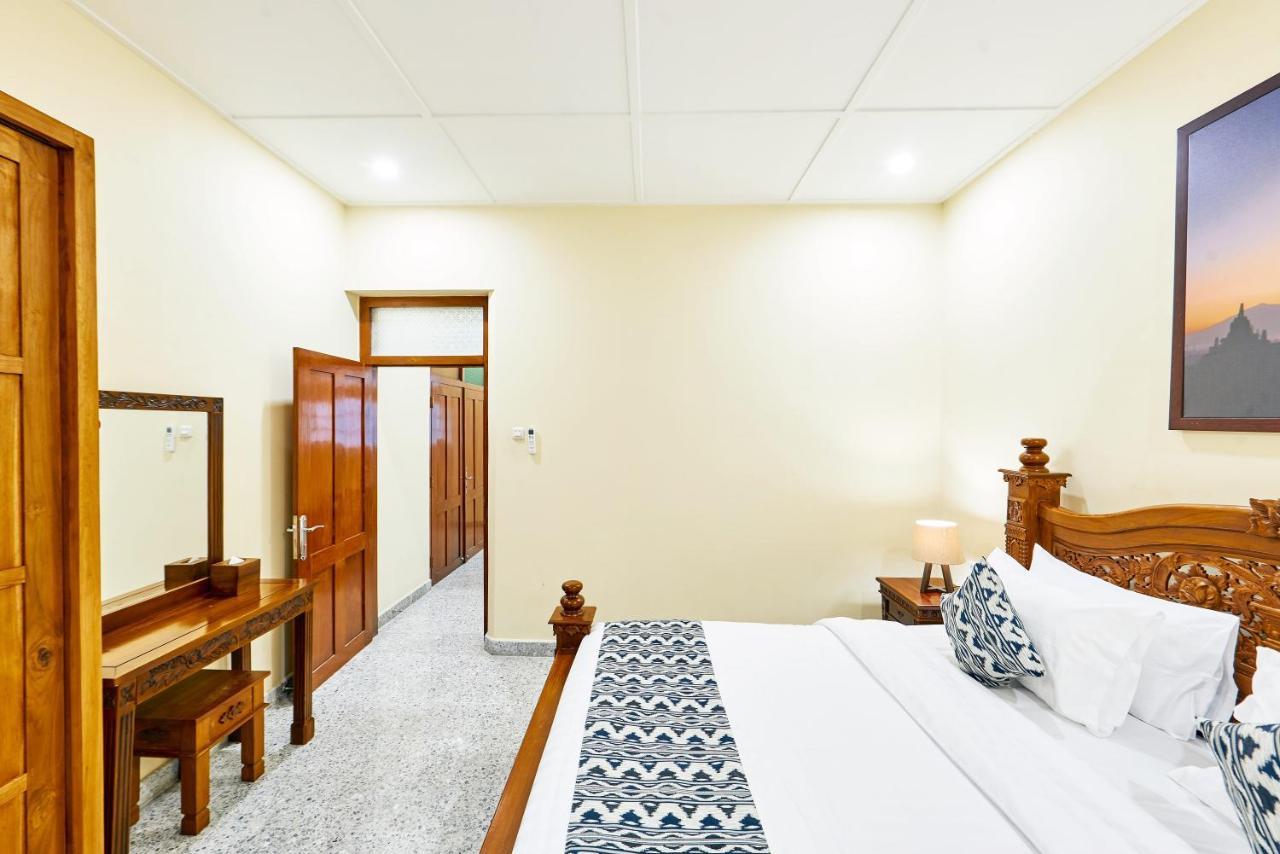 Tirtodipuran Hotel By Natts Hospitality Indonesia ยอกยาการ์ตา ภายนอก รูปภาพ